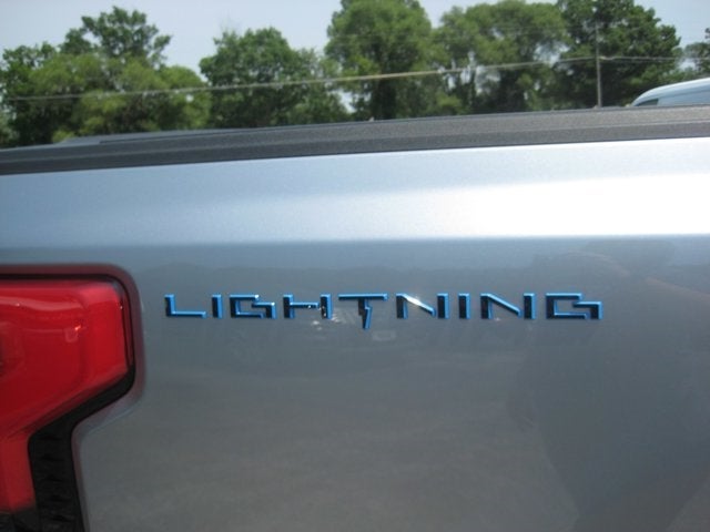 2022 Ford F-150 Lightning LARIAT